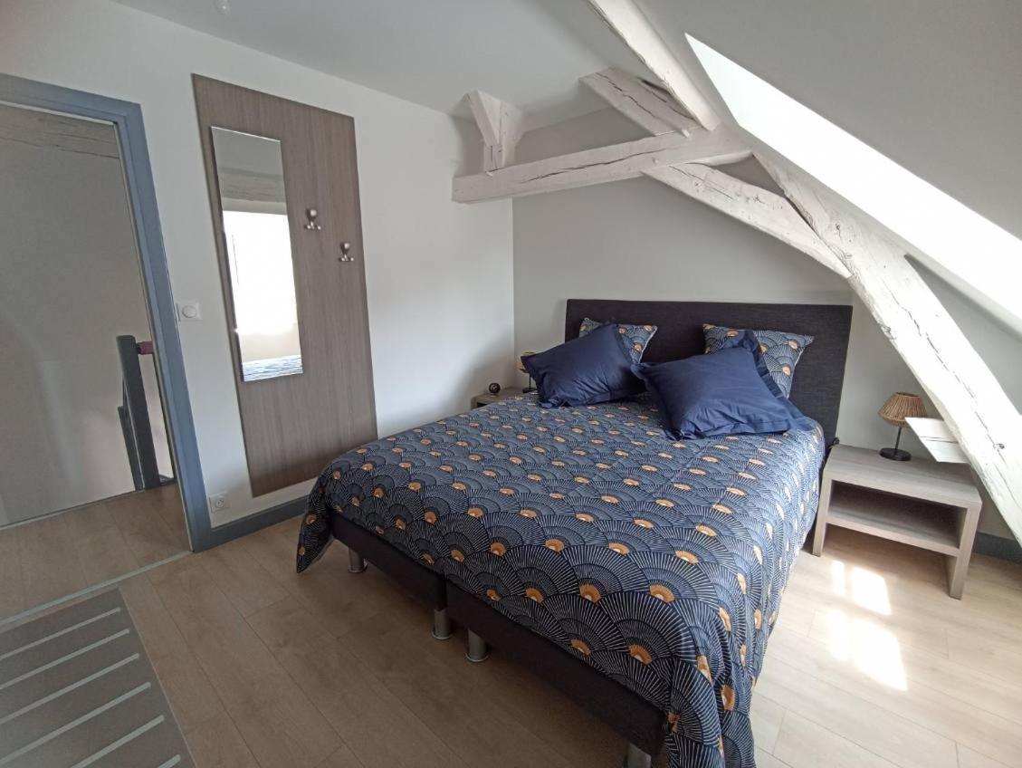 Le Palais Duplex Lägenhet Autun Exteriör bild
